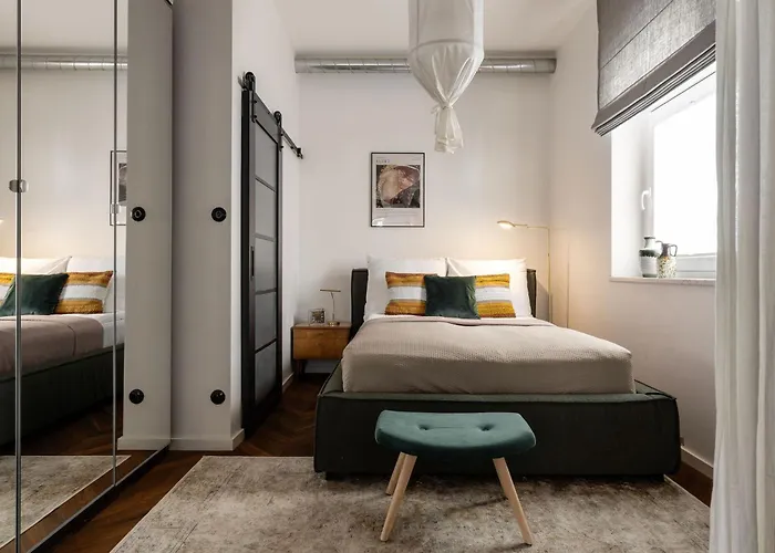 Sanhaus - Retro - Przy Plazy Z Parkingiem סופוט